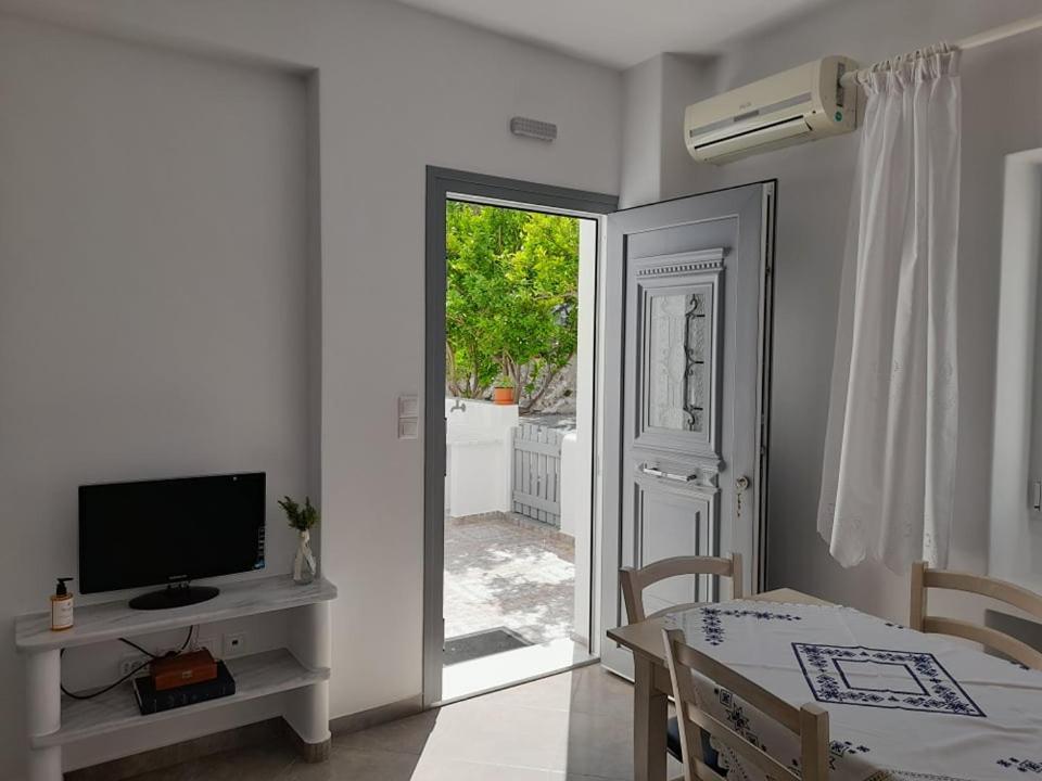 Apartmán Matilda Milos - Cycladic Living Triovasálos Exteriér fotografie